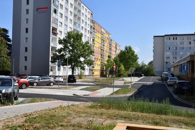 DSC_0802_VnitroblokLábkova_fotoRadkaŽÁKOVÁ